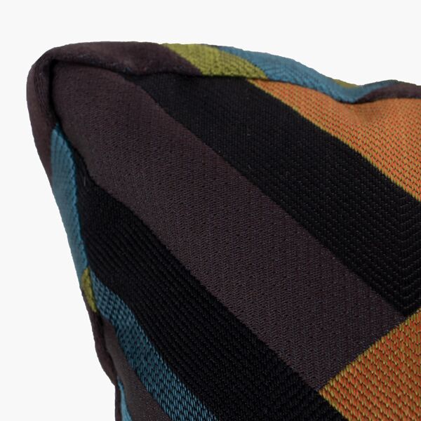 Cojín Liz en Livta Ethno Graphic Cojín Liz en Ethno Graphic - detalle