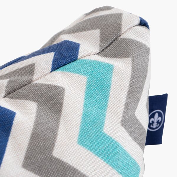 Cojín Liz en Eliza Salsa Blue Cojín Liz en Eliza Salsa Blue - detalle