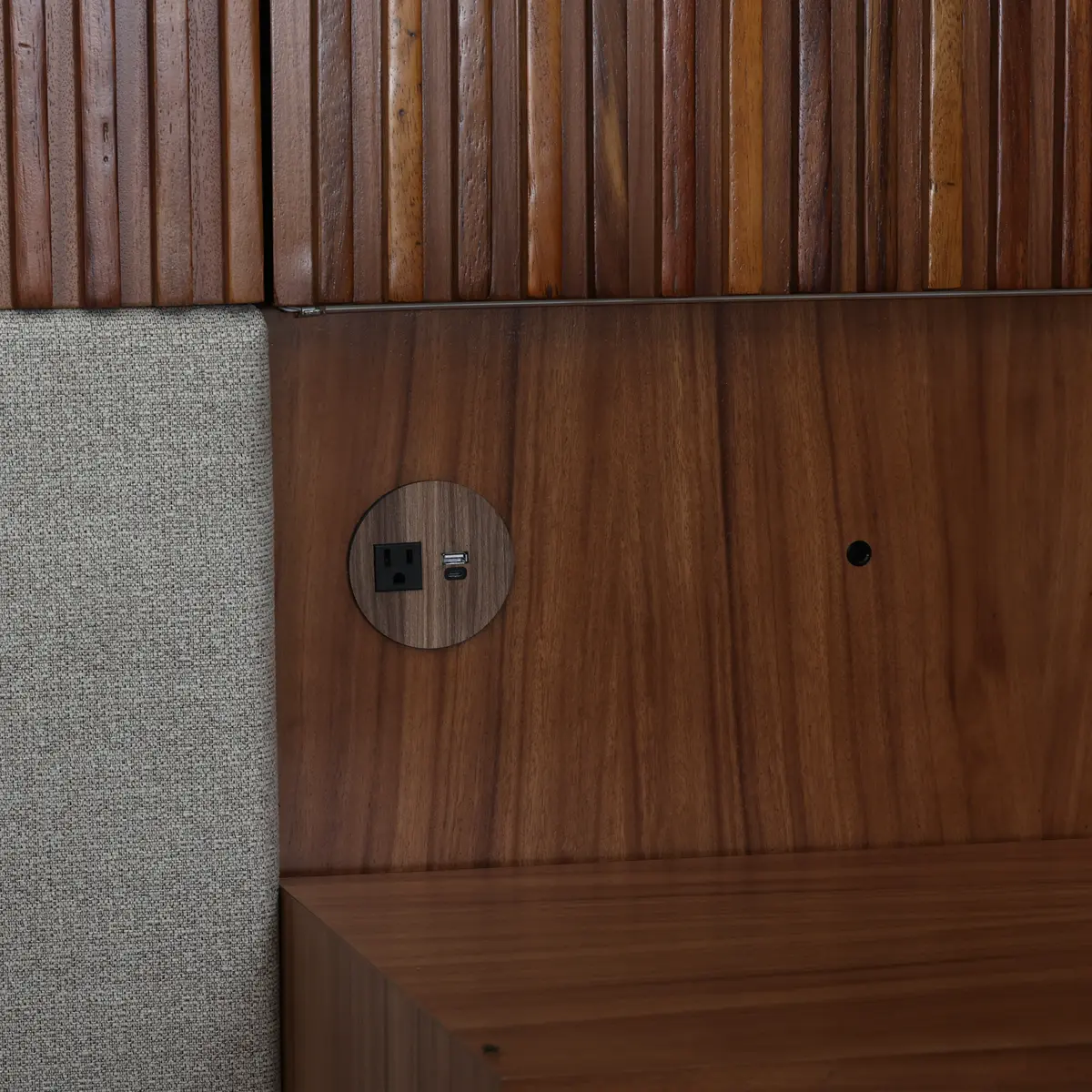 Recámara Suecia King Size Parota_10