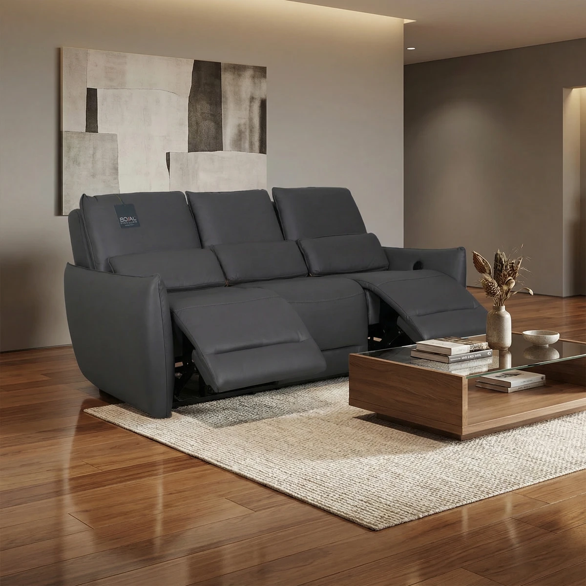 93640-Sofa-Reclinable-Electrico-Bennett-Boal-Gris-ambientada-01-1.webp Sofá Reclinable Eléctrico Bennett Boal Gris - foto ambientada