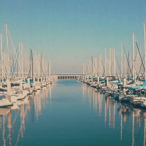 Veleros-Marina-Close