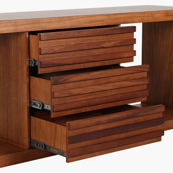 Irlanda Detalles 2 Mesa para TV Irlanda - detalle