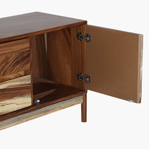 Essence Detalle 3 Mesa para TV Essense - detalle